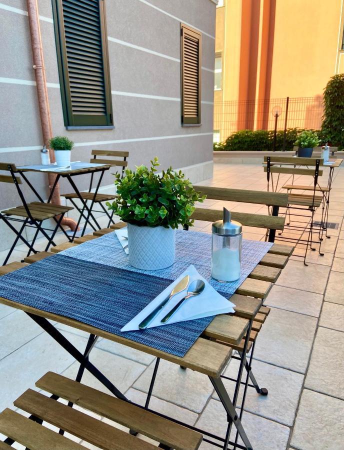 Floridida Rooms & Breakfast Marina dʼMarina dʼAndora Zewnętrze zdjęcie